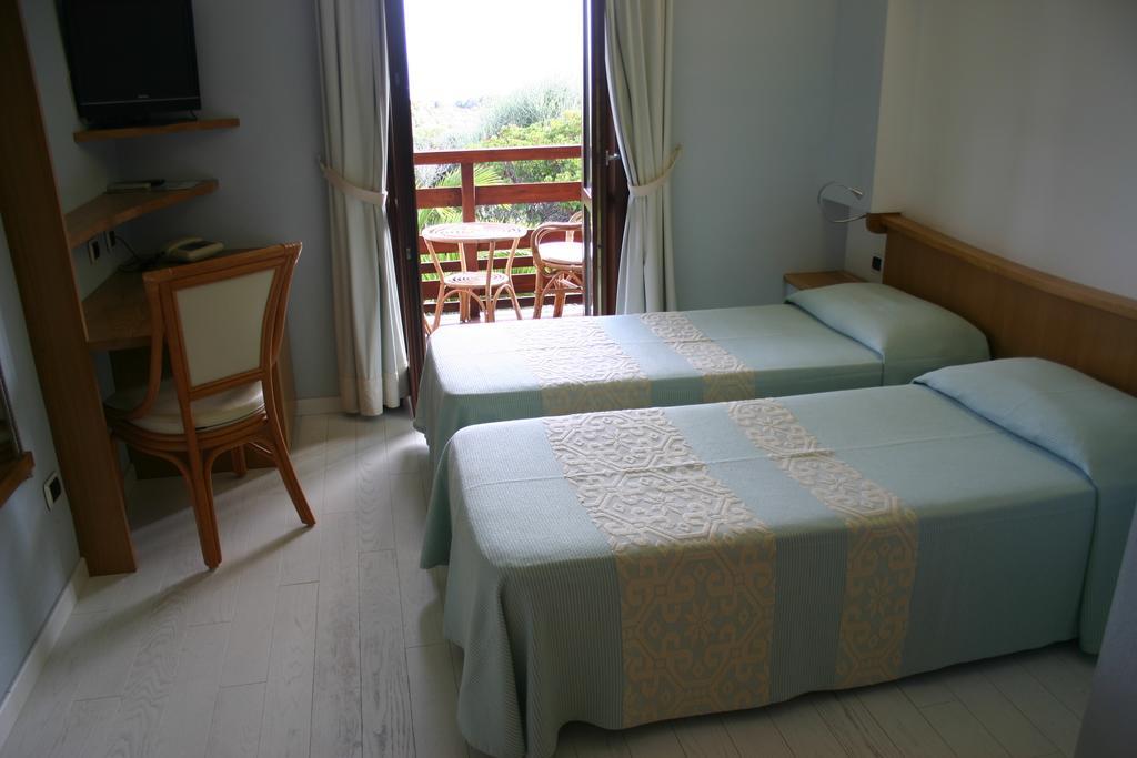 Hotel Cala Reale Stintino Dış mekan fotoğraf